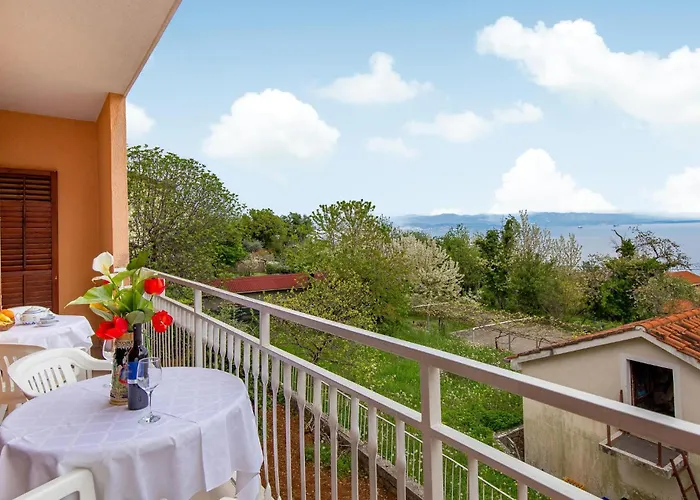 2 Bedroom Amazing In * Laurana